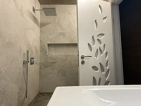 tooybooycha666 online show from June 21, 2026, 9:39 pm