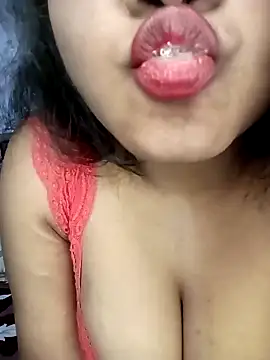 Hotlisa online show from February 18, 2025, 3:31 am