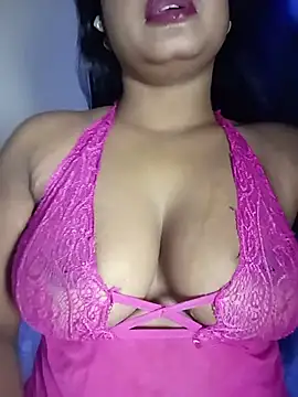 Hotlisa online show from July 10, 2026, 4:20 pm