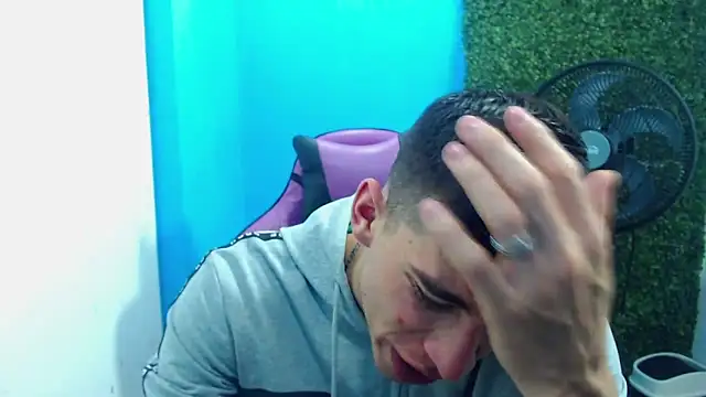 Snapshot of DEIBY_BABY chatting on December 29, 2024, 8:48 pm DEIBY BABY online show from December 29, 2024, 8:48 pm