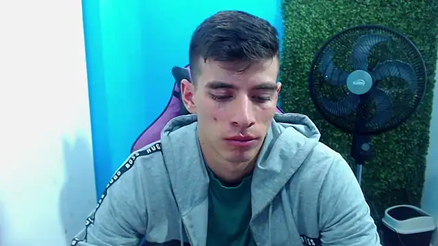 Snapshot of DEIBY_BABY chatting on December 30, 2024, 3:03 am DEIBY BABY online show from December 30, 2024, 3:03 am