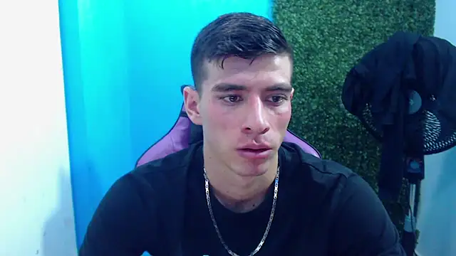 Snapshot of DEIBY_BABY chatting on January 3, 2025, 9:36 pm DEIBY BABY online show from January 3, 2025, 9:36 pm