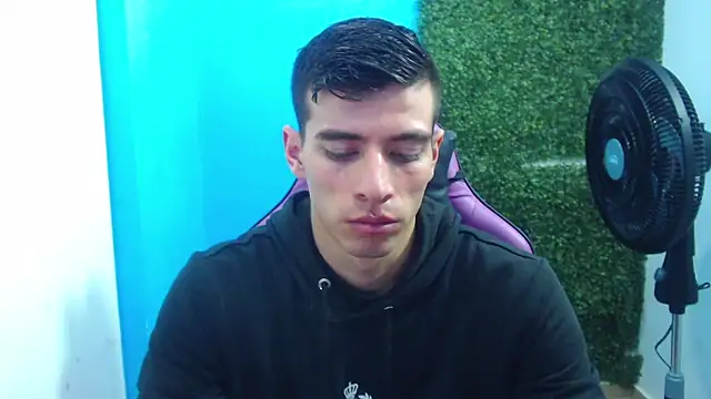 Snapshot of DEIBY_BABY chatting on January 9, 2025, 8:22 pm DEIBY BABY online show from January 9, 2025, 8:22 pm