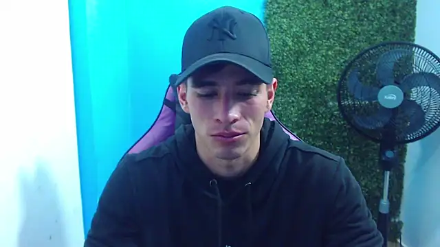 Snapshot of DEIBY_BABY chatting on January 11, 2025, 1:48 am DEIBY BABY online show from January 11, 2025, 1:48 am