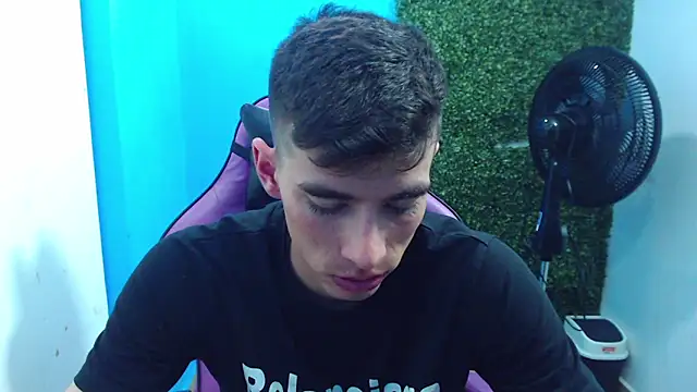 Snapshot of DEIBY_BABY chatting on January 16, 2025, 3:34 am DEIBY BABY online show from January 16, 2025, 3:34 am