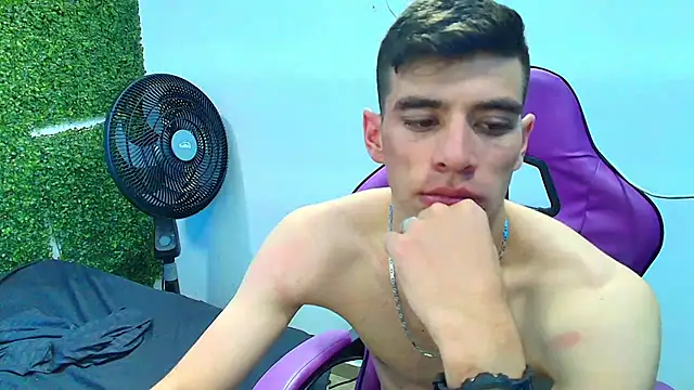 Snapshot of DEIBY_BABY chatting on January 19, 2025, 2:57 am DEIBY BABY online show from January 19, 2025, 2:57 am