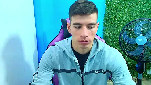 Snapshot of DEIBY_BABY chatting on January 20, 2025, 8:07 pm DEIBY BABY online show from January 20, 2025, 8:07 pm