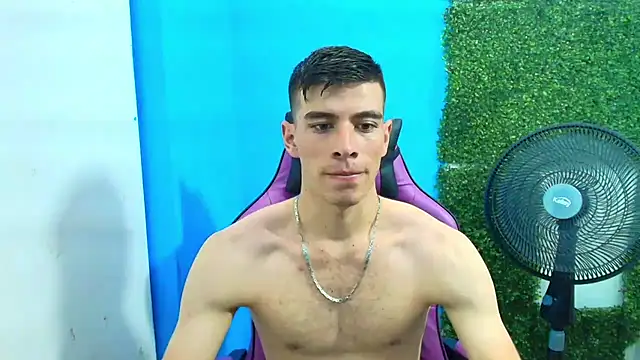 Snapshot of DEIBY_BABY chatting on January 29, 2025, 6:50 pm DEIBY BABY online show from January 29, 2025, 6:50 pm