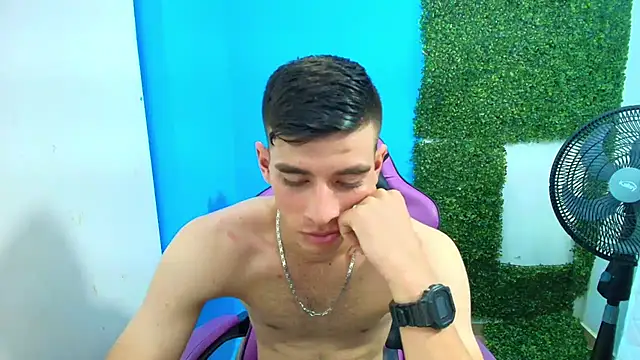 Snapshot of DEIBY_BABY chatting on January 30, 2025, 2:06 am DEIBY BABY online show from January 30, 2025, 2:06 am