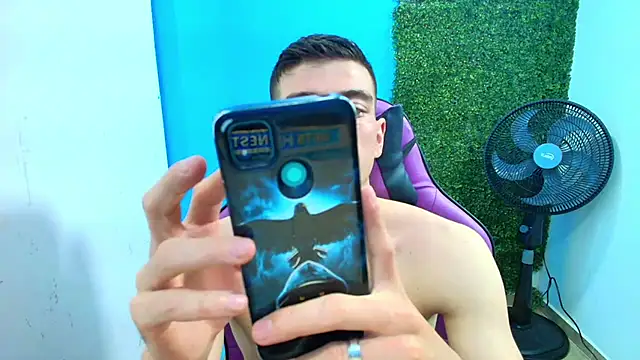 Snapshot of DEIBY_BABY chatting on January 31, 2025, 12:06 am DEIBY BABY online show from January 31, 2025, 12:06 am