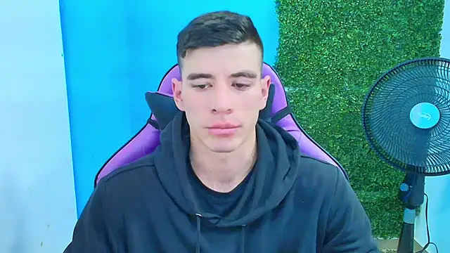 Snapshot of DEIBY_BABY chatting on February 15, 2025, 12:59 am DEIBY BABY online show from February 15, 2025, 12:59 am