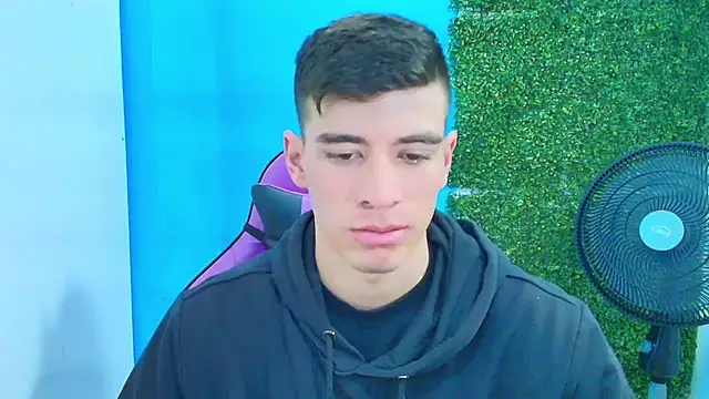 Snapshot of DEIBY_BABY chatting on February 17, 2025, 6:48 pm DEIBY BABY online show from February 17, 2025, 6:48 pm