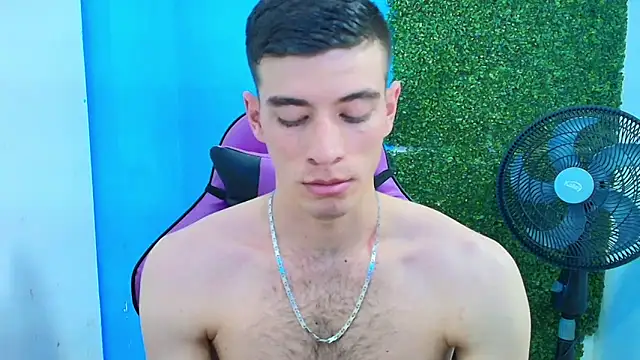 Snapshot of DEIBY_BABY chatting on February 18, 2025, 12:59 am DEIBY BABY online show from February 18, 2025, 12:59 am