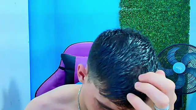 Snapshot of DEIBY_BABY chatting on February 19, 2025, 3:17 am DEIBY BABY online show from February 19, 2025, 3:17 am