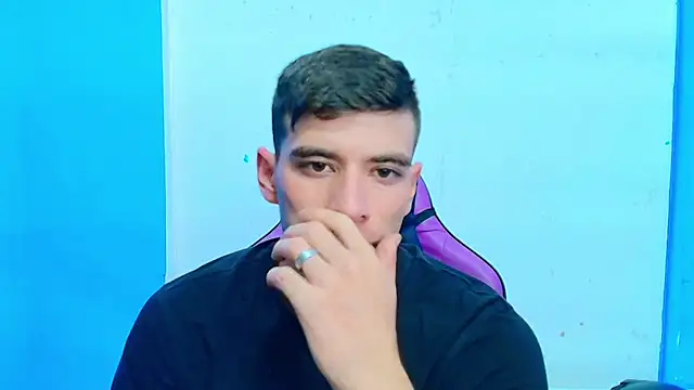 Snapshot of DEIBY_BABY chatting on February 19, 2025, 10:53 pm DEIBY BABY online show from February 19, 2025, 10:53 pm