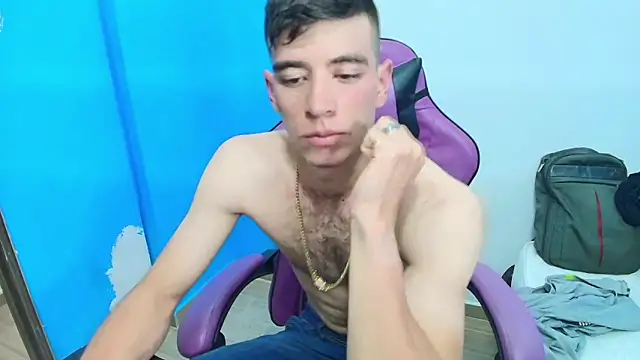 Snapshot of DEIBY_BABY chatting on March 5, 2025, 2:57 am DEIBY BABY online show from March 5, 2025, 2:57 am