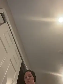 Snapshot of DominiqueX0 chatting on September 10, 2025, 5:13 pm DominiqueX0 online show from September 10, 2025, 5:13 pm