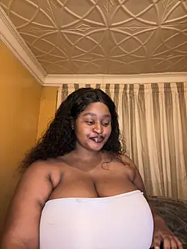 KnockoutBestie online show from April 18, 2026, 6:34 pm