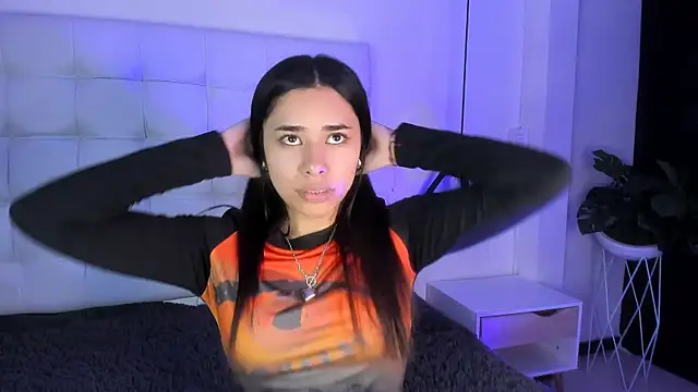 Snapshot of AmyOlimpo chatting on March 14, 2025, 10:49 pm AmyOlimpo online show from March 14, 2025, 10:49 pm