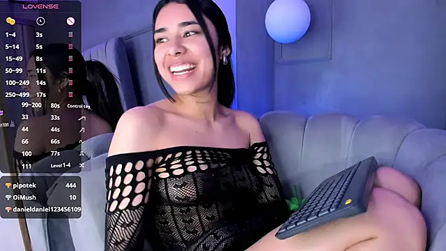 Snapshot of AmyOlimpo chatting on March 20, 2025, 8:09 am AmyOlimpo online show from March 20, 2025, 8:09 am