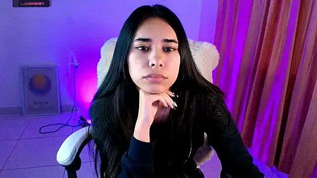 Snapshot of AmyOlimpo chatting on October 25, 2025, 4:53 am AmyOlimpo online show from October 25, 2025, 4:53 am