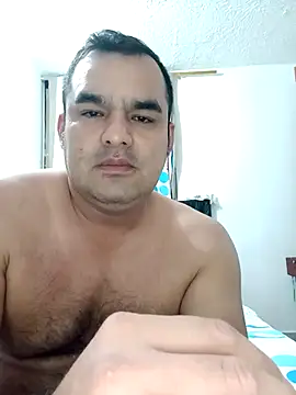 Snapshot of Angeelus2 chatting on March 9, 2025, 2:29 am Angeelus2 online show from March 9, 2025, 2:29 am