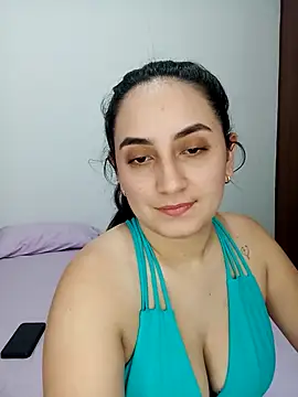 Snapshot of Angeelus2 chatting on October 12, 2025, 7:02 pm Angeelus2 online show from October 12, 2025, 7:02 pm