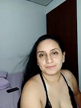 Snapshot of Angeelus2 chatting on October 25, 2025, 3:14 am Angeelus2 online show from October 25, 2025, 3:14 am