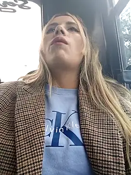 Misscata1106 online show from September 10, 2025, 8:09 pm