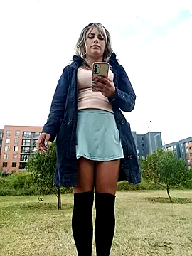 Misscata1106 online show from September 18, 2025, 7:27 pm