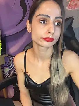 LaPetitechienne1 online show from December 17, 2024, 10:11 pm