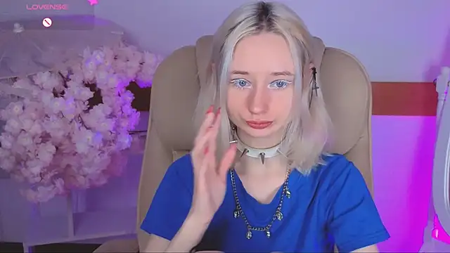 Katia Kim online show from December 19, 2025, 6:20 am