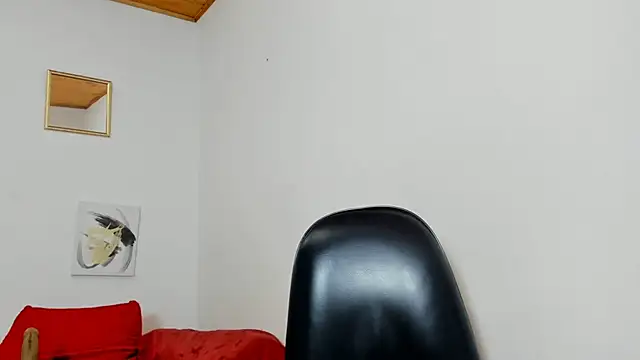 yasmin goldenst online show from December 5, 2025, 10:57 am