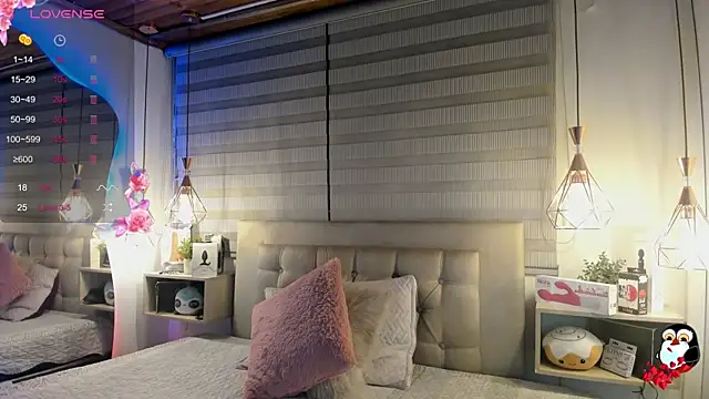 cristal  hot 1 online show from October 24, 2025, 5:04 am