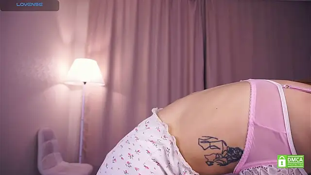 SofyBruno online show from October 5, 2025, 6:34 am