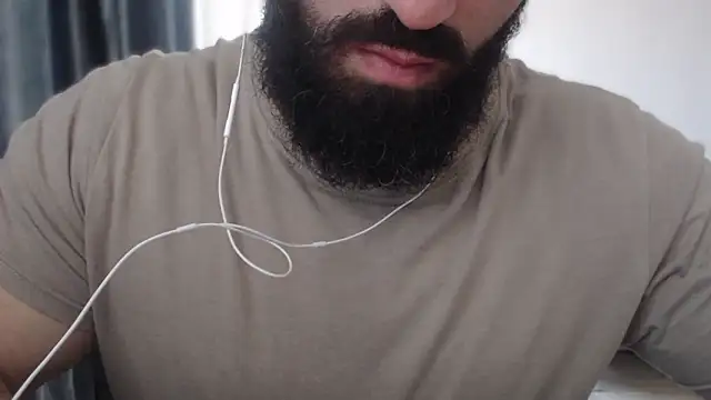 hugemachohandsome online show from November 11, 2025, 9:09 am