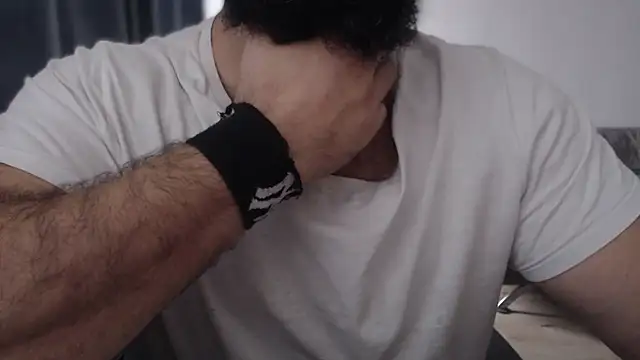 hugemachohandsome online show from November 21, 2025, 9:30 am