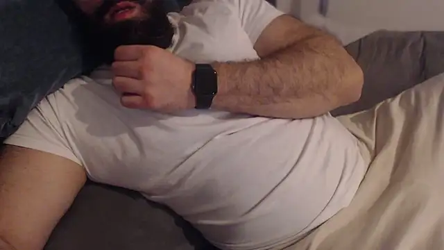 hugemachohandsome online show from February 5, 2026, 9:52 pm