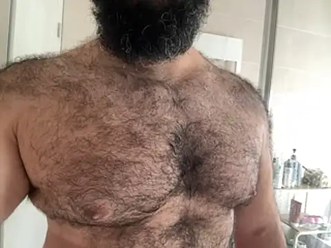 hugemachohandsome online show from March 28, 2026, 9:20 am