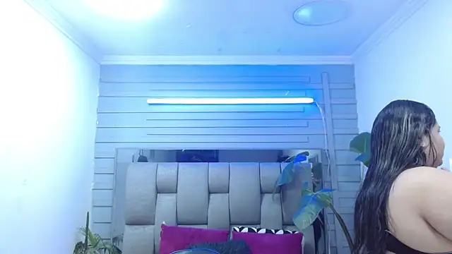 evelin zaens online show from April 18, 2026, 4:16 am