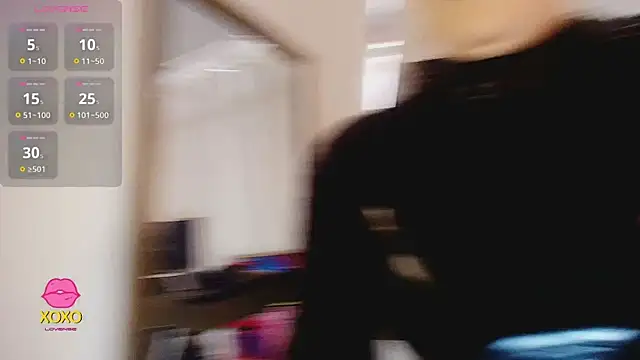 Snapshot of LatexDevil_Blondie chatting on March 22, 2026, 9:40 pm LatexDevil Blondie online show from March 22, 2026, 9:40 pm