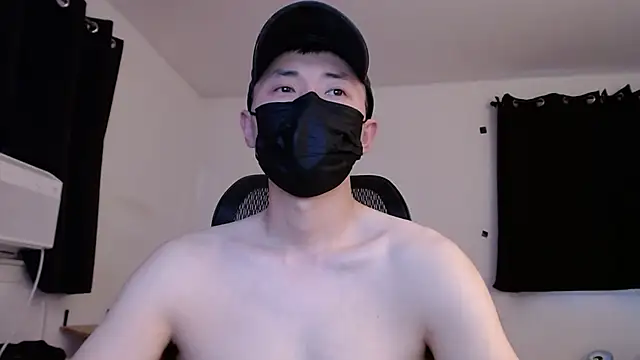 twbobo00715 online show from October 31, 2025, 9:27 pm