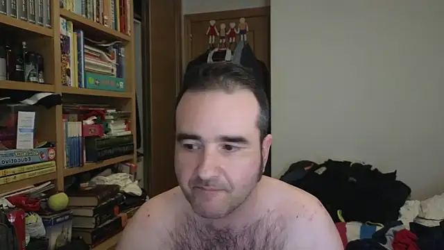 curiosillo83 online show from April 12, 2026, 1:05 pm