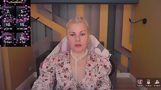 Candy Long online show from July 17, 2026, 5:25 am