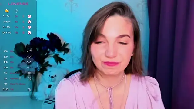 KindHazelHere  online show from January 18, 2026, 6:34 pm