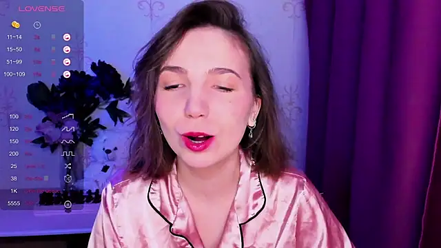 KindHazelHere  online show from February 8, 2026, 8:45 pm