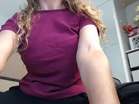 Snapshot of marilryn chatting on September 13, 2025, 4:51 pm marilryn online show from September 13, 2025, 4:51 pm