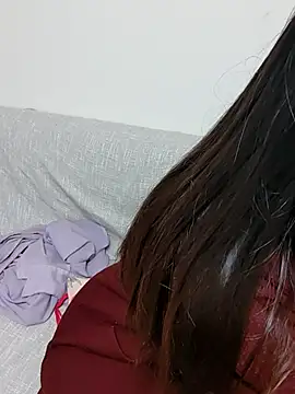 Lu Nana online show from March 5, 2025, 1:21 am