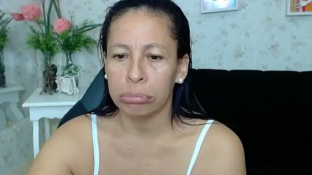 Snapshot of mature_martina chatting on January 26, 2025, 5:23 am mature martina online show from January 26, 2025, 5:23 am