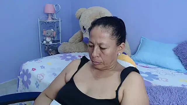 Snapshot of mature_martina chatting on February 23, 2025, 4:50 am mature martina online show from February 23, 2025, 4:50 am